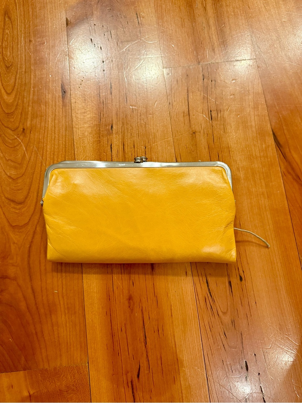 HOBO Lauren Clutch-Wallet